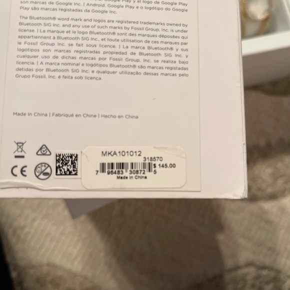 Michael Kors gold wrap bracelet - Picture 3 of 3